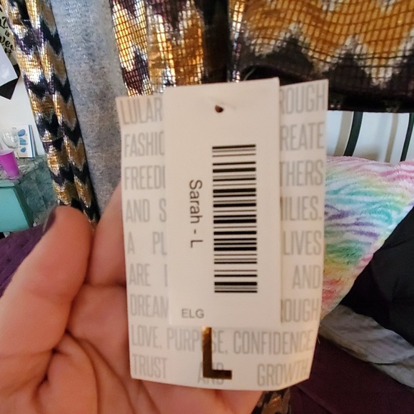NWT LuLaroe Sarah - Picture 3 of 4